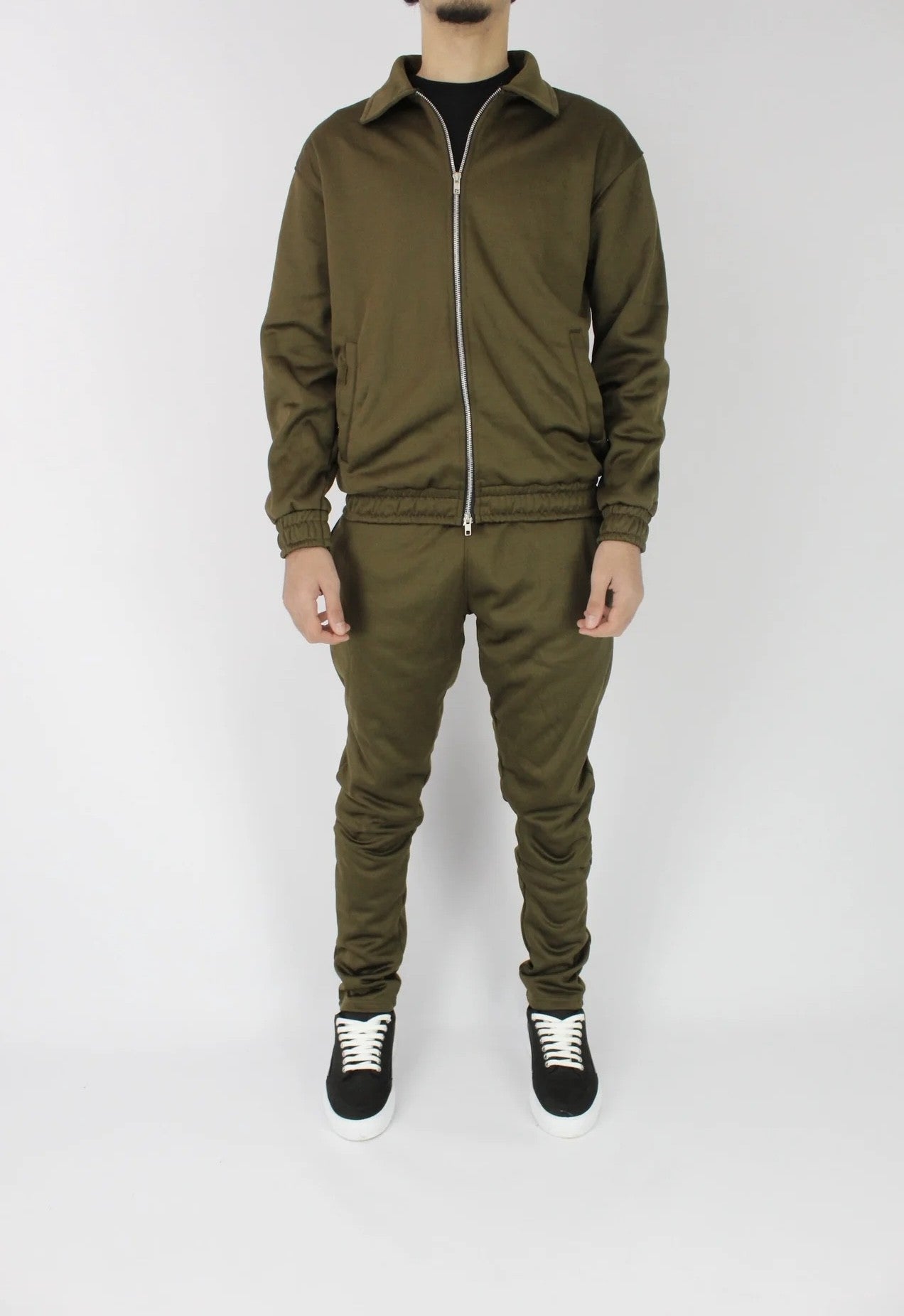 THE TECHSUIT | CHAJE KHAKI