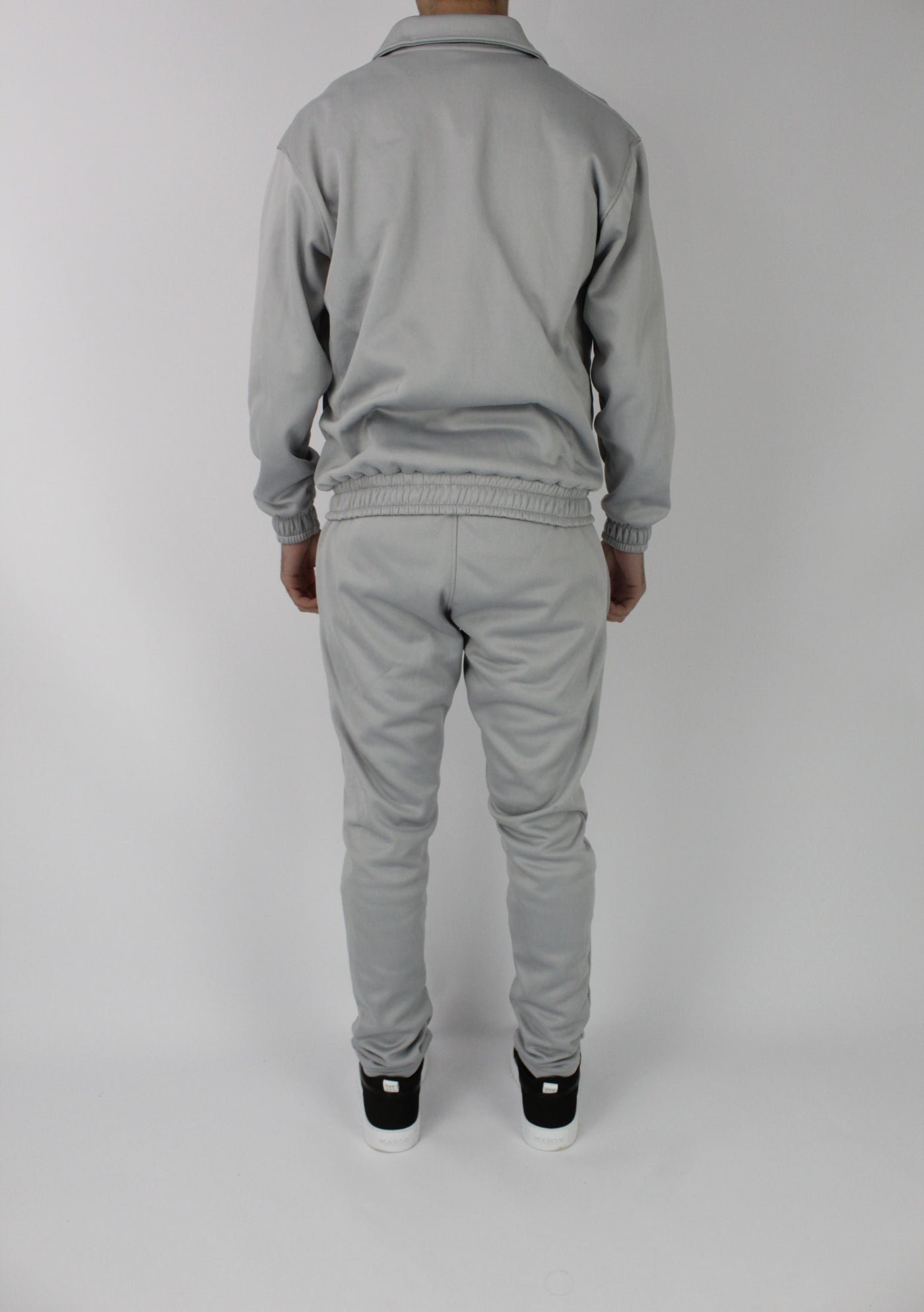 THE TECHSUIT | CHAJE LIGHT GREY